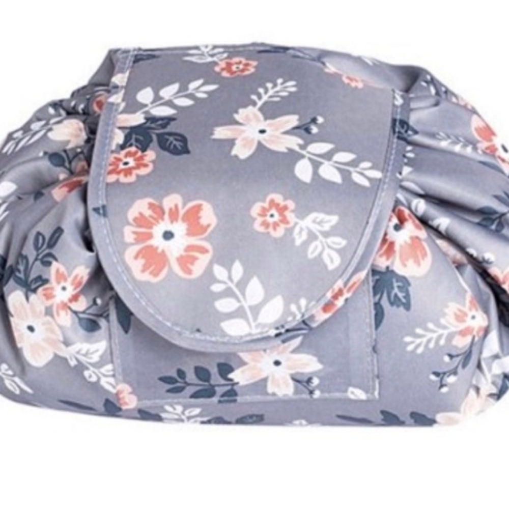 Cosmetic Bag. Nwot